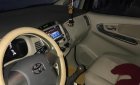 Toyota Innova 2.0E 2015 - Bán Toyota Innova 2.0E 2015, màu bạc, số sàn