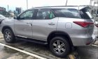 Toyota Fortuner 2.4 G 4x2 MT 2019 - Bán xe Toyota Fortuner năm 2019, màu bạc