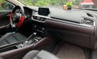 Mazda 6 2.0 Premium 2018 - Cần bán lại xe Mazda 6 2.0 Premium đời 2018, màu trắng