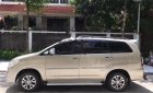 Toyota Innova 2.0E 2014 - Bán Toyota Innova 2.0E đời 2014, màu vàng số sàn