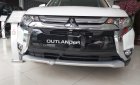 Mitsubishi Outlander 2.0 CVT Premium 2019 - Bán Mitsubishi Outlander 2.0 CVT Premium sản xuất 2019, màu trắng, giá 908tr