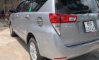 Toyota Innova 2.0 E 2018 - Bán Toyota Innova 2.0 E năm sản xuất 2018, màu bạc