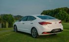Hyundai Elantra  1.6 MT 2019 - Cần bán xe Hyundai Elantra đời 2019, màu trắng, 555tr