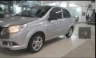 Chevrolet Aveo   2016 - Gia đình bán Chevrolet Aveo sản xuất năm 2016, màu bạc