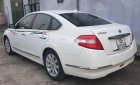 Nissan Teana 2010 - Gia đình bán Nissan Teana đời 2010, màu trắng