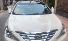 Hyundai Sonata 2010 - Cần bán xe Hyundai Sonata sản xuất 2010, màu trắng, nhập khẩu Hàn Quốc, giá tốt
