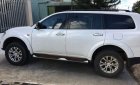 Mitsubishi Pajero Sport 2016 - Cần bán gấp Mitsubishi Pajero Sport năm sản xuất 2016, màu trắng xe gia đình