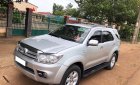 Toyota Fortuner V 2010 - Bán Toyota Fortuner V năm sản xuất 2010, màu bạc như mới, giá chỉ 458 triệu