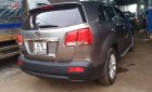 Kia Sorento GAT 2.4L 4WD 2010 - Bán Kia Sorento GAT 2.4L 4WD đời 2010, màu xám, xe nhập số tự động