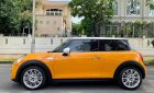 Mini Cooper 2015 - Bán xe Mini Cooper sản xuất 2015, màu vàng, xe gia đình. Giá chỉ 1 tỷ 280 triệu đồng