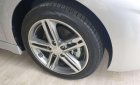 Hyundai Elantra 2019 - Bán xe Hyundai Elantra đời 2019, màu bạc