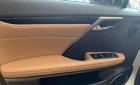 Lexus RX 350 2017 - Bán Lexus RX 350 năm sản xuất 2017, màu vàng, đăng ký 2018, xe chạy ít, siêu đẹp