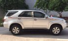 Toyota Fortuner 2009 - Bán xe Toyota Fortuner năm sản xuất 2009, màu bạc số sàn