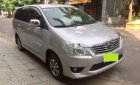 Toyota Innova     2013 - Bán Toyota Innova năm sản xuất 2013, màu bạc xe gia đình 