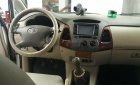 Toyota Innova 2008 - Gia đình bán Toyota Innova năm 2008, màu bạc 