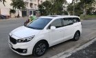 Kia Sedona 2017 - Cần bán lại xe Kia Sedona năm sản xuất 2017 xăng 3.3, màu trắng