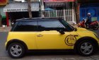 Mini Cooper 2004 - Cần bán Mini Cooper năm 2004, màu vàng chính chủ, giá 275tr, xe nguyên bản