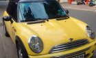 Mini Cooper 2004 - Cần bán Mini Cooper năm 2004, màu vàng chính chủ, giá 275tr, xe nguyên bản
