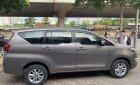 Toyota Innova  MT 2017 - Cần bán gấp Toyota Innova MT năm 2017 như mới, giá tốt