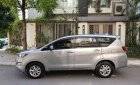 Toyota Innova 2017 - Cần bán lại xe Toyota Innova 2.0G đời 2017, màu bạc chính chủ