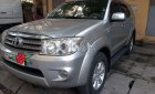 Toyota Fortuner 2010 - Bán xe Toyota Fortuner sản xuất năm 2010, màu bạc như mới