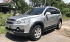 Chevrolet Captiva   LT MT 2009 - Bán Chevrolet Captiva LT MT sản xuất 2009, màu bạc xe gia đình