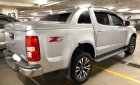 Chevrolet Colorado 2017 - Cần bán lại xe Chevrolet Colorado sản xuất 2017, màu bạc xe nguyên bản