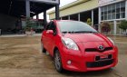 Toyota Yaris 2013 - Bán Toyota Yaris năm sản xuất 2013, màu đỏ, nhập khẩu nguyên chiếc