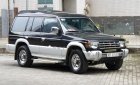 Mitsubishi Pajero   2005 - Cần bán Mitsubishi Pajero 3.0 4WD đời 2005, màu đen, nhập khẩu 