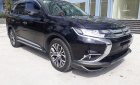 Mitsubishi Outlander 2018 - Cần bán xe Mitsubishi Outlander năm sản xuất 2018, màu đen, giá tốt