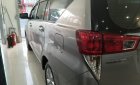Toyota Innova   2017 - Bán ô tô Toyota Innova 2.0E 2017, màu bạc, số sàn, 650tr
