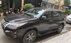 Toyota Fortuner 2017 - Bán Toyota Fortuner 2.4G 4x2 MT sản xuất 2017, màu xám, xe nhập, số sàn