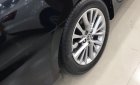 Toyota Camry 2018 - Bán xe Toyota Camry đời 2018, màu đen xe còn mới nguyên
