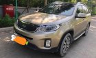 Kia Sorento 2015 - Cần bán xe Kia Sorento năm sản xuất 2015, màu vàng, 655tr xe còn mới nguyên