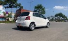 Toyota Yaris 2009 - Bán Toyota Yaris năm 2009, màu trắng, nhập khẩu chính chủ