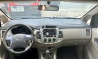 Toyota Innova 2015 - Cần bán xe Toyota Innova sản xuất năm 2015, màu bạc số sàn