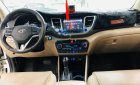 Hyundai Tucson 2016 - Cần bán gấp Hyundai Tucson sản xuất năm 2016, màu trắng, nhập khẩu nguyên chiếc chính hãng