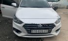 Hyundai Accent 2018 - Cần bán lại xe Hyundai Accent đời 2018, màu trắng, xe còn mới lắm