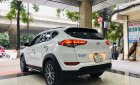 Hyundai Tucson 2016 - Cần bán gấp Hyundai Tucson sản xuất năm 2016, màu trắng, nhập khẩu nguyên chiếc chính hãng