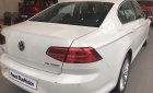 Volkswagen Passat 2018 - Cần bán nhanh chiếc xe Volkswagen Passat Bluemotion 2018, màu trắng, nhập khẩu nguyên chiếc