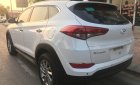Hyundai Tucson 2018 - Bán ô tô Hyundai Tucson 2018, màu trắng, giá 775tr