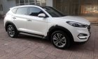 Hyundai Tucson 2018 - Bán xe Hyundai Tucson 2.0 AT đời 2018, màu trắng