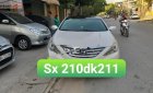 Hyundai Sonata 2.0 AT 2010 - Bán Hyundai Sonata 2.0 AT năm sản xuất 2010, màu trắng, xe nhập