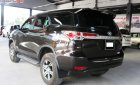 Toyota Fortuner 2.4G 4x2 MT 2018 - Cần bán lại xe Toyota Fortuner 2.4G 4x2 MT sản xuất 2018, màu nâu, xe nhập