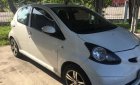 Toyota Aygo 2006 - Cần bán gấp Toyota Aygo đời 2006, màu trắng, nhập khẩu