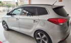 Kia Rondo DAT 2016 - Bán Kia Rondo DAT sản xuất năm 2016, màu bạc số tự động, 560tr