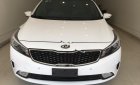 Kia Cerato 2017 - Bán ô tô Kia Cerato 1.6 AT năm sản xuất 2017, màu trắng