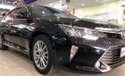 Toyota Camry 2018 - Bán Toyota Camry 2.0E 2018, màu đen như mới