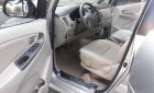 Toyota Innova 2015 - Cần bán lại xe Toyota Innova đời 2015, màu bạc số sàn giá cạnh tranh xe còn mới lắm