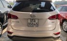 Hyundai Santa Fe   2017 - Cần bán Hyundai Santa Fe sản xuất 2017, màu trắng, giá 955tr xe còn mới lắm